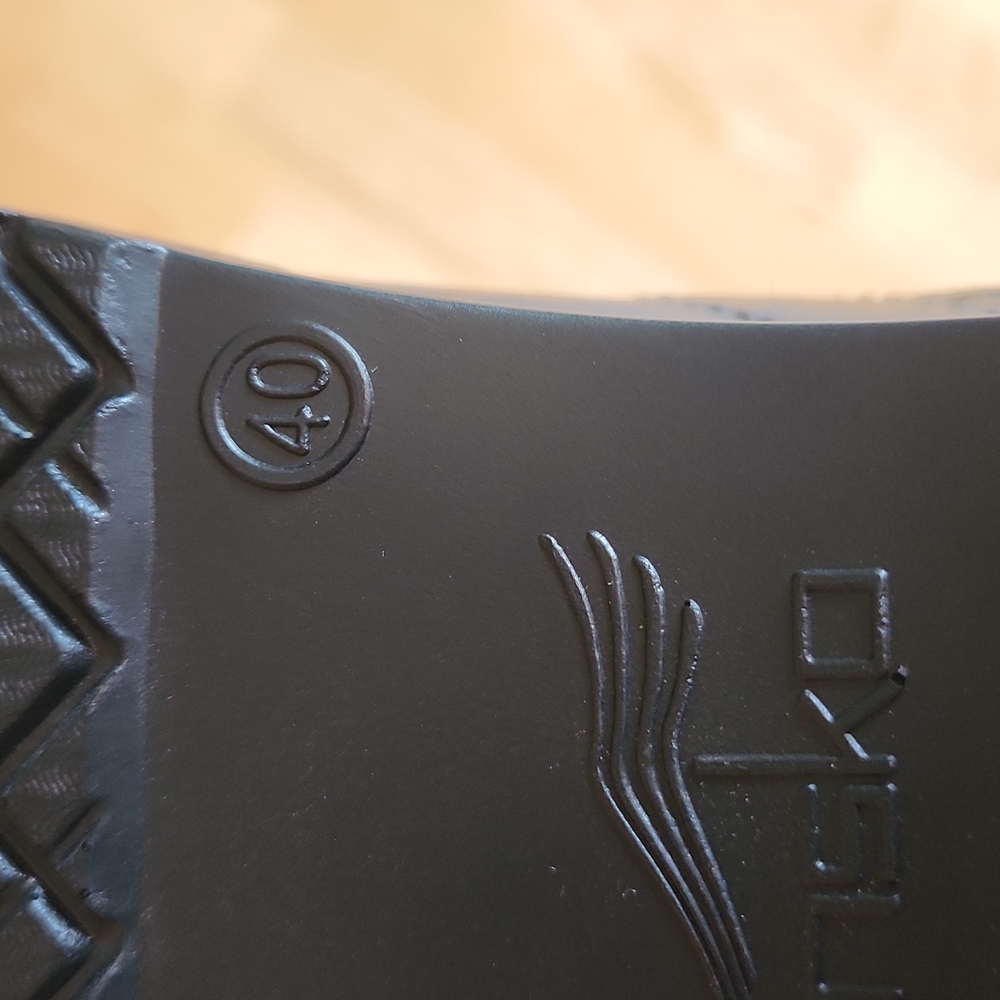 NWOT Danskos - Picture 3 of 14